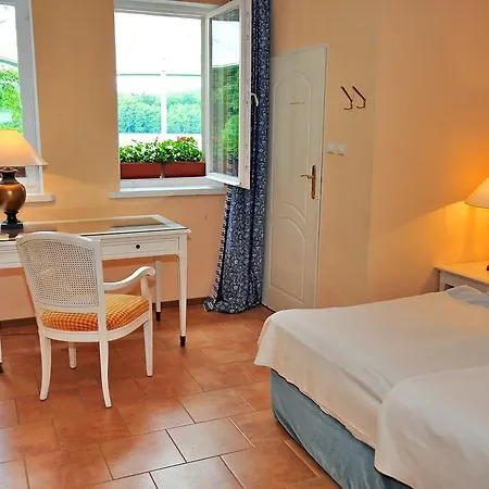 Podzamcze - Schlosspension Fogadó