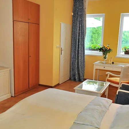 Podzamcze - Schlosspension Fogadó 3*