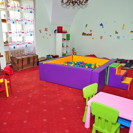 Podzamcze - Schlosspension Fogadó 3*